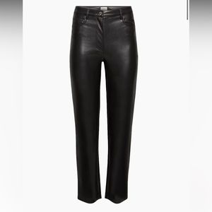 Aritzia Melina Pant- Short Length